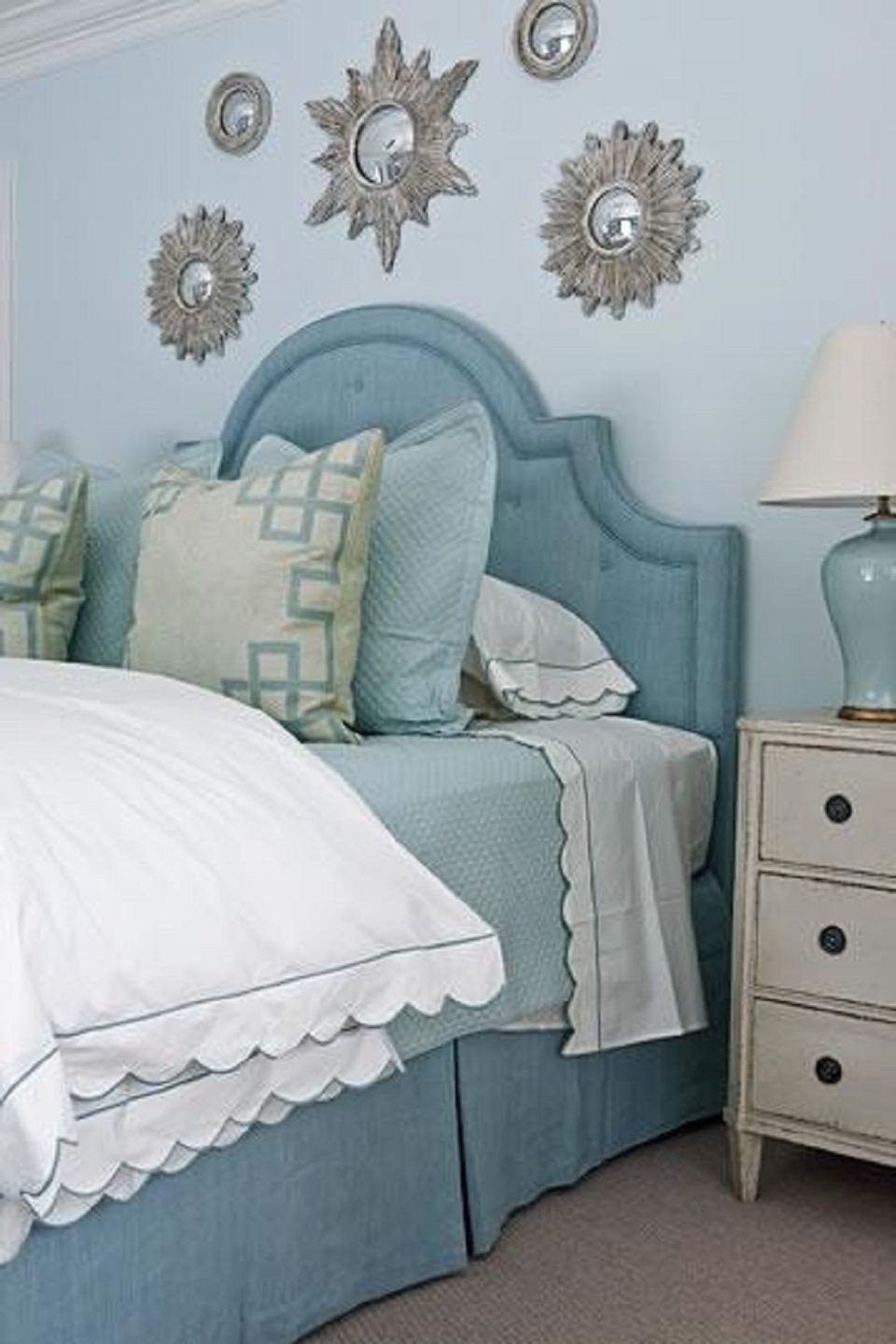 Blue Walls Bedroom
 25 Stunning Blue Bedroom Ideas