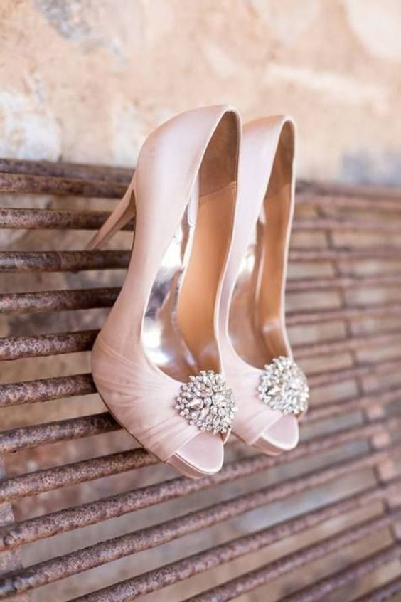 Blush Colored Wedding Shoes
 20 Most Eye catching Pink Wedding Shoes
