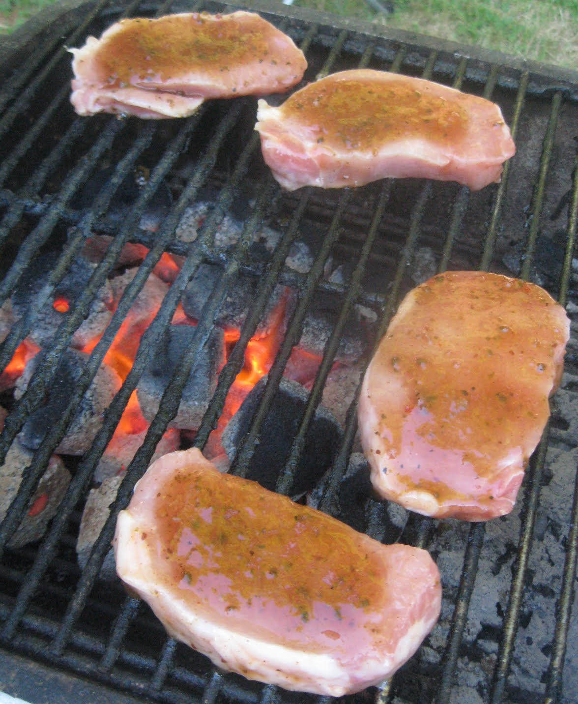 Boneless Pork Chops On The Grill
 Barbecue Master How to Grill Boneless Pork Chops