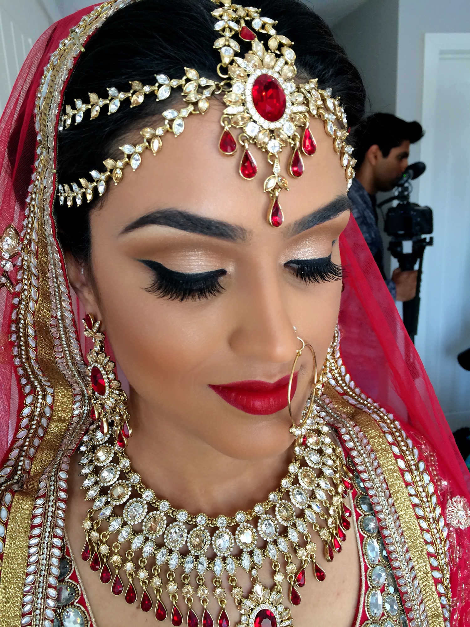 Brides Make Up
 Bridal Makeup Artist Dubai