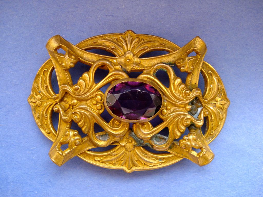 Brooches Art
 Art Nouveau Brooch from susiesvintagejewelrystore on Ruby Lane