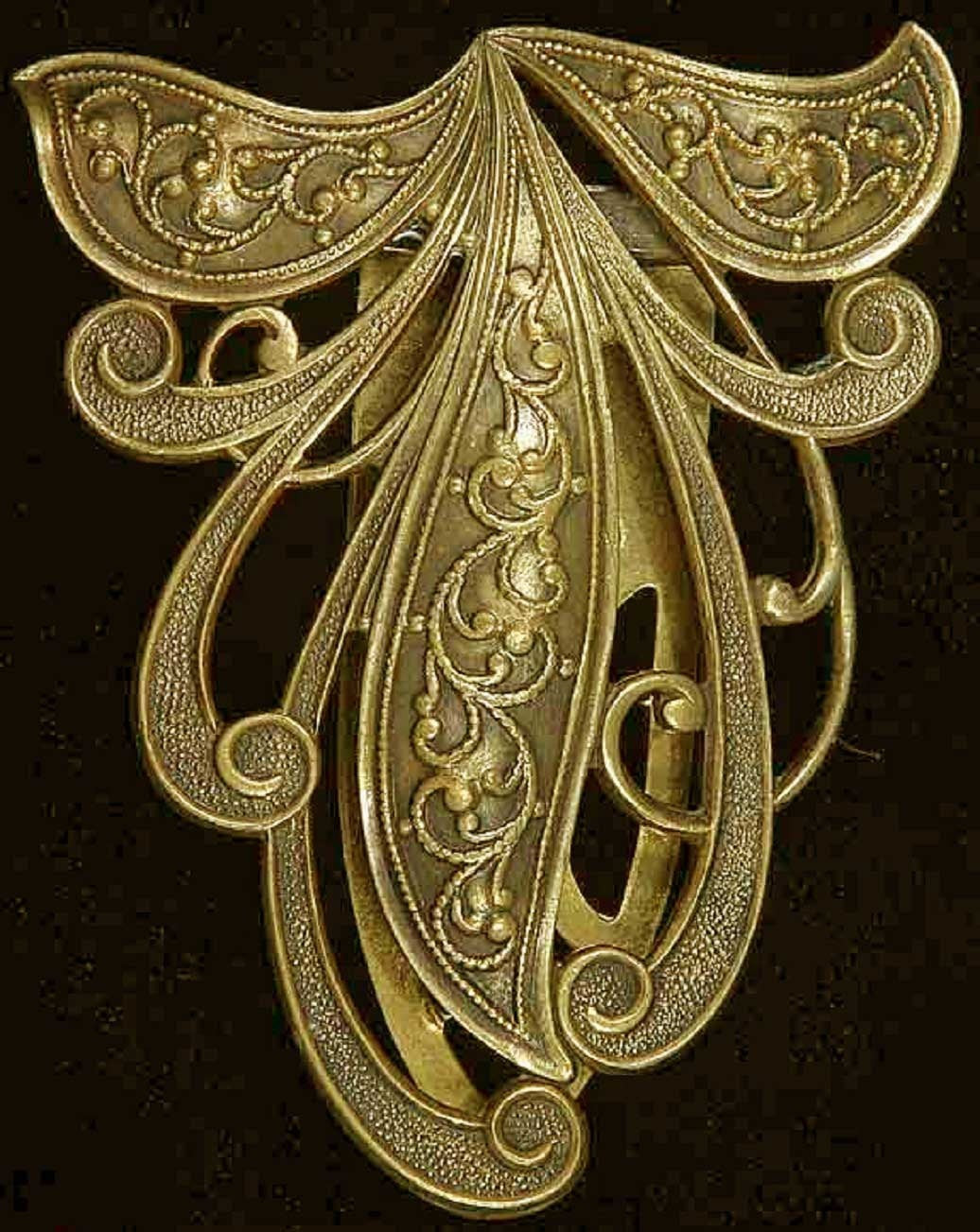 Brooches Art
 Joseff of Hollywood 1930s 1940s Art Nouveau Brooch by