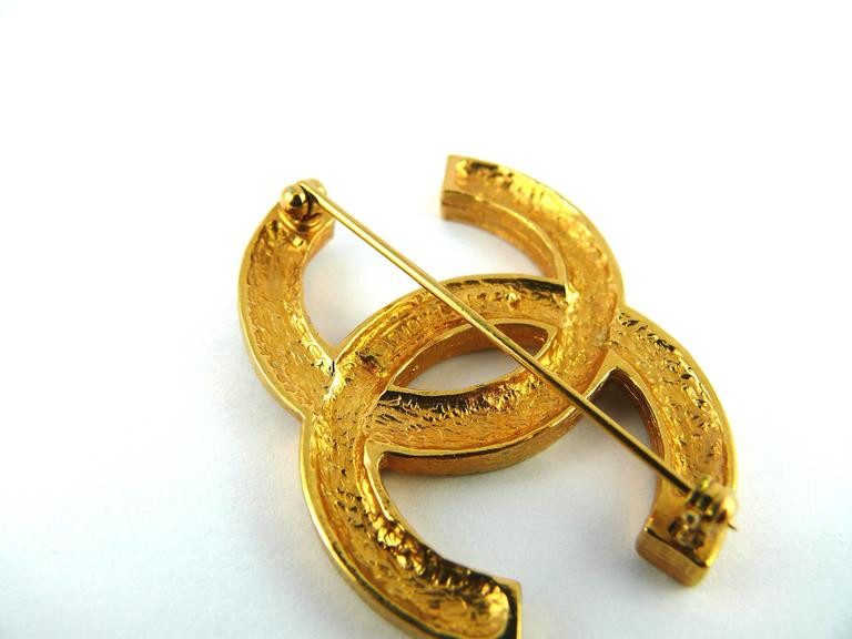 Brooches Logo
 Chanel Vintage CC Logo Crystal Brooch at 1stdibs