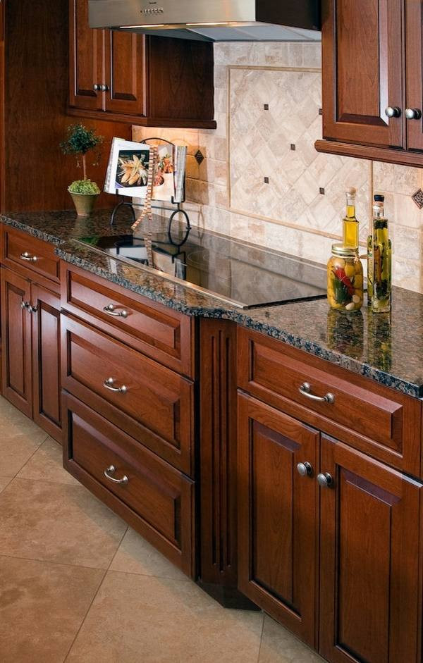 Brown Countertop Kitchen
 Baltic brown granite countertops – texture and charm to