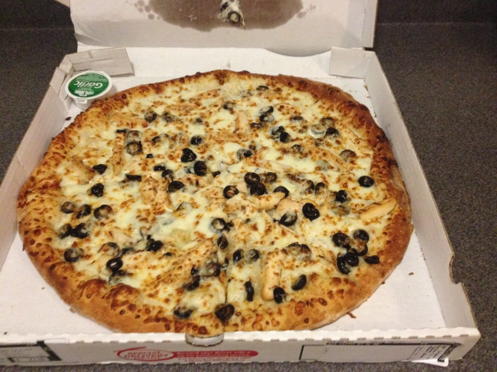 Buffalo Chicken Pizza Papa Johns
 Buffalo chicken pizza with olives instead of onions minus