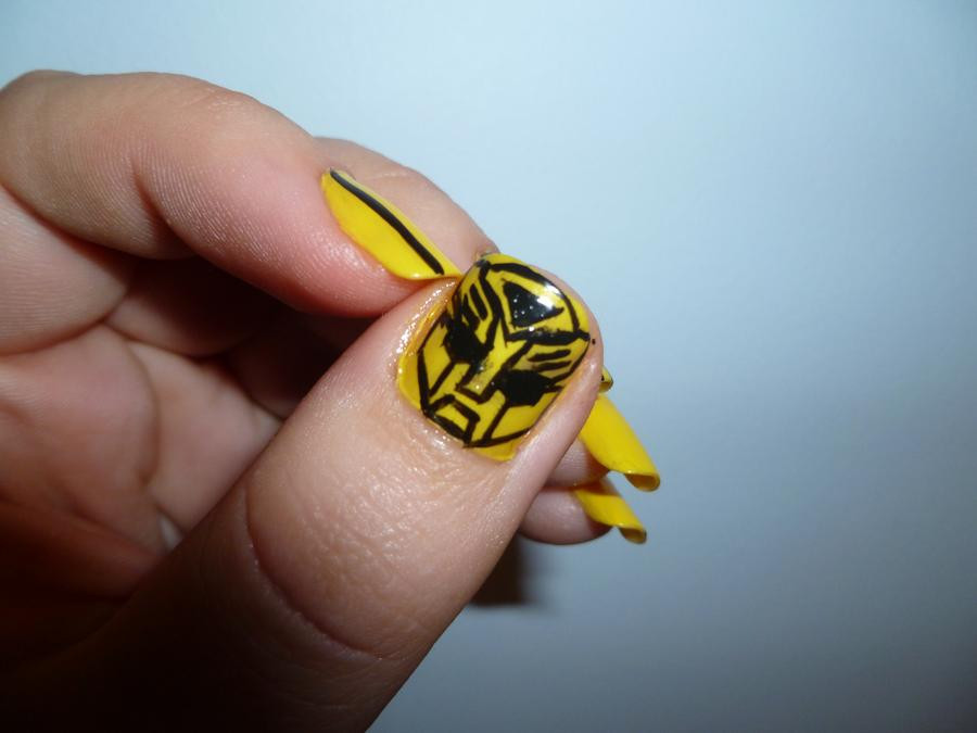 Bumble Bee Nail Art
 Bumble Bee Nail Art Closeup by kkmaree on DeviantArt