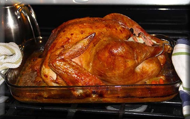 Buy A Cooked Turkey For Thanksgiving
 THANKSGIVING How to prepare and cook turkey