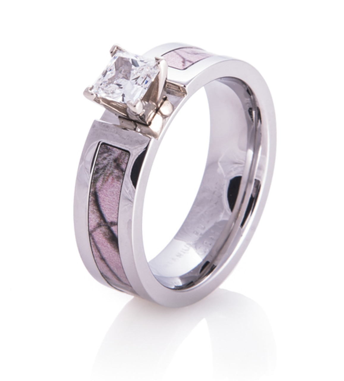 Camo Diamond Engagement Rings
 Realtree AP Pink Camo Engagement Ring Titanium Buzz