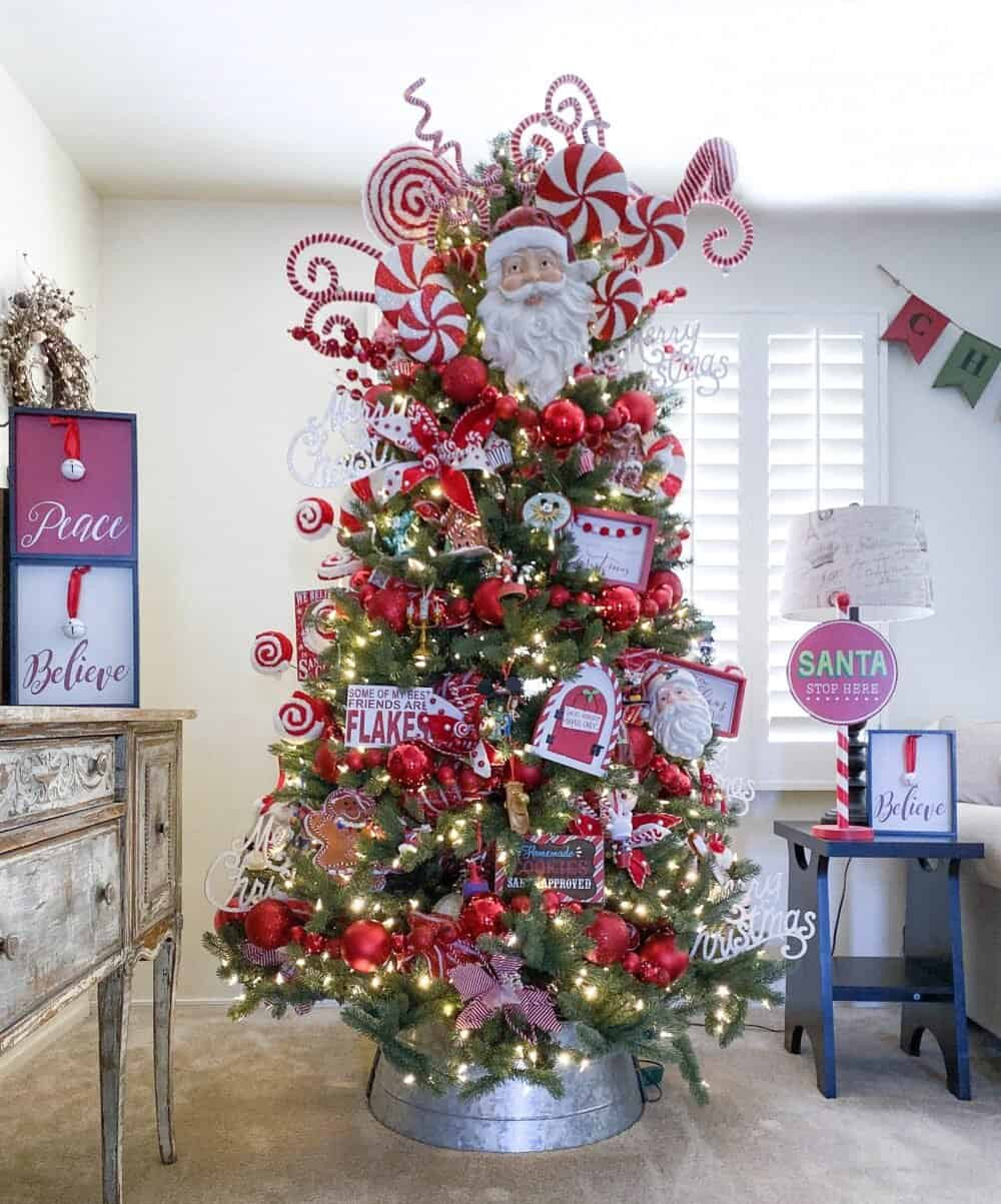 Candy Cane Christmas Tree
 How To Decorate A Candy Christmas Tree Picky Palate