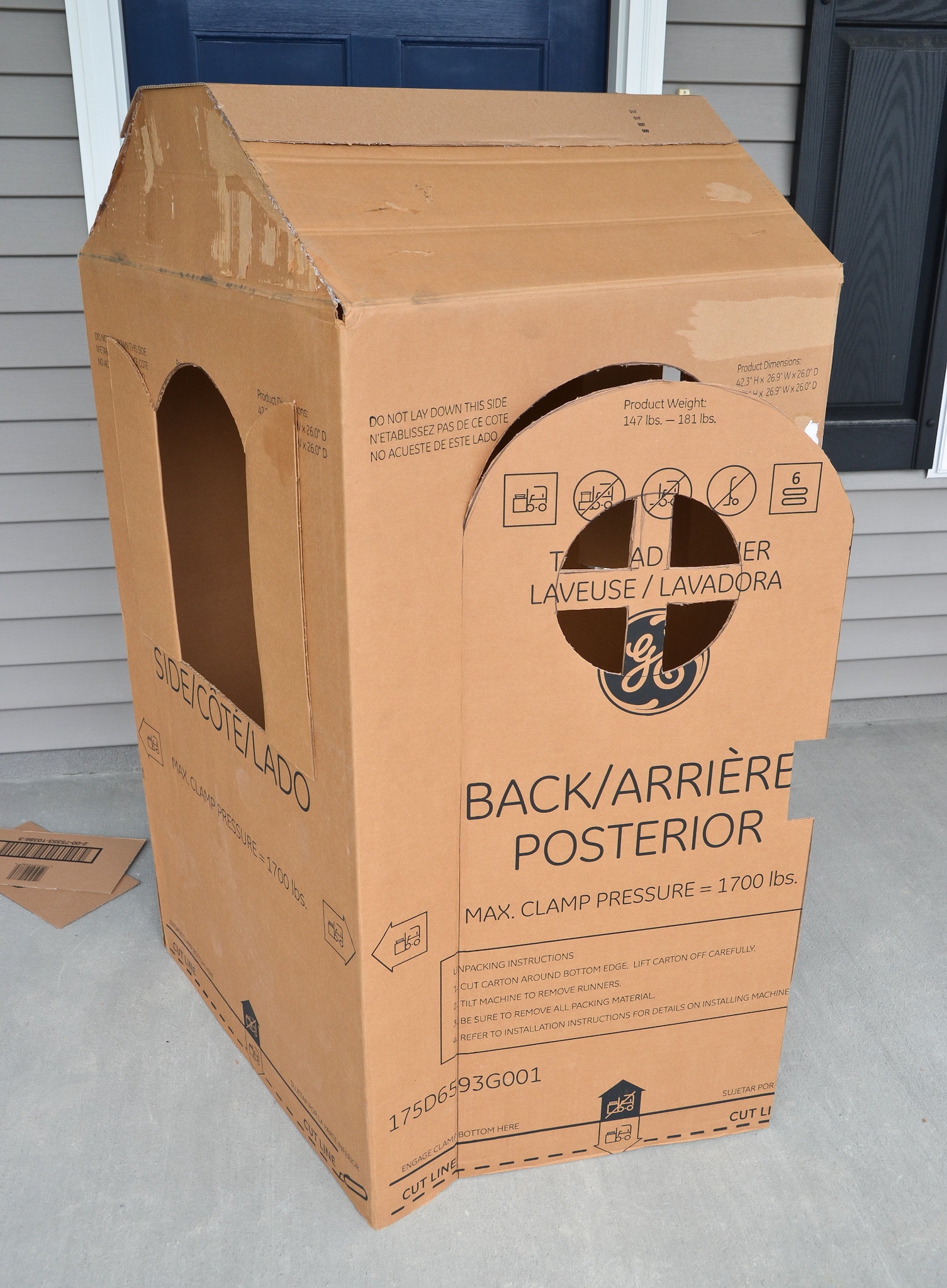 Cardboard Box DIY
 DIY Cardboard Box Playhouse Project Nursery