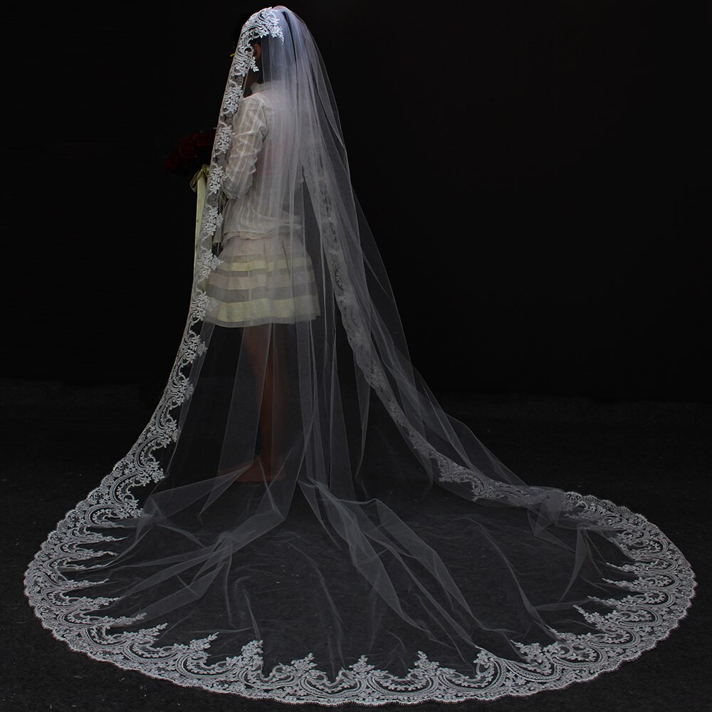Cathedral Style Wedding Veils
 3 M Length 3 M Width Vintage Style Cathedral Bridal Veil