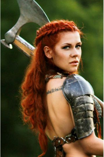 Celtic Hairstyles Female
 Bilderesultat for viking woman