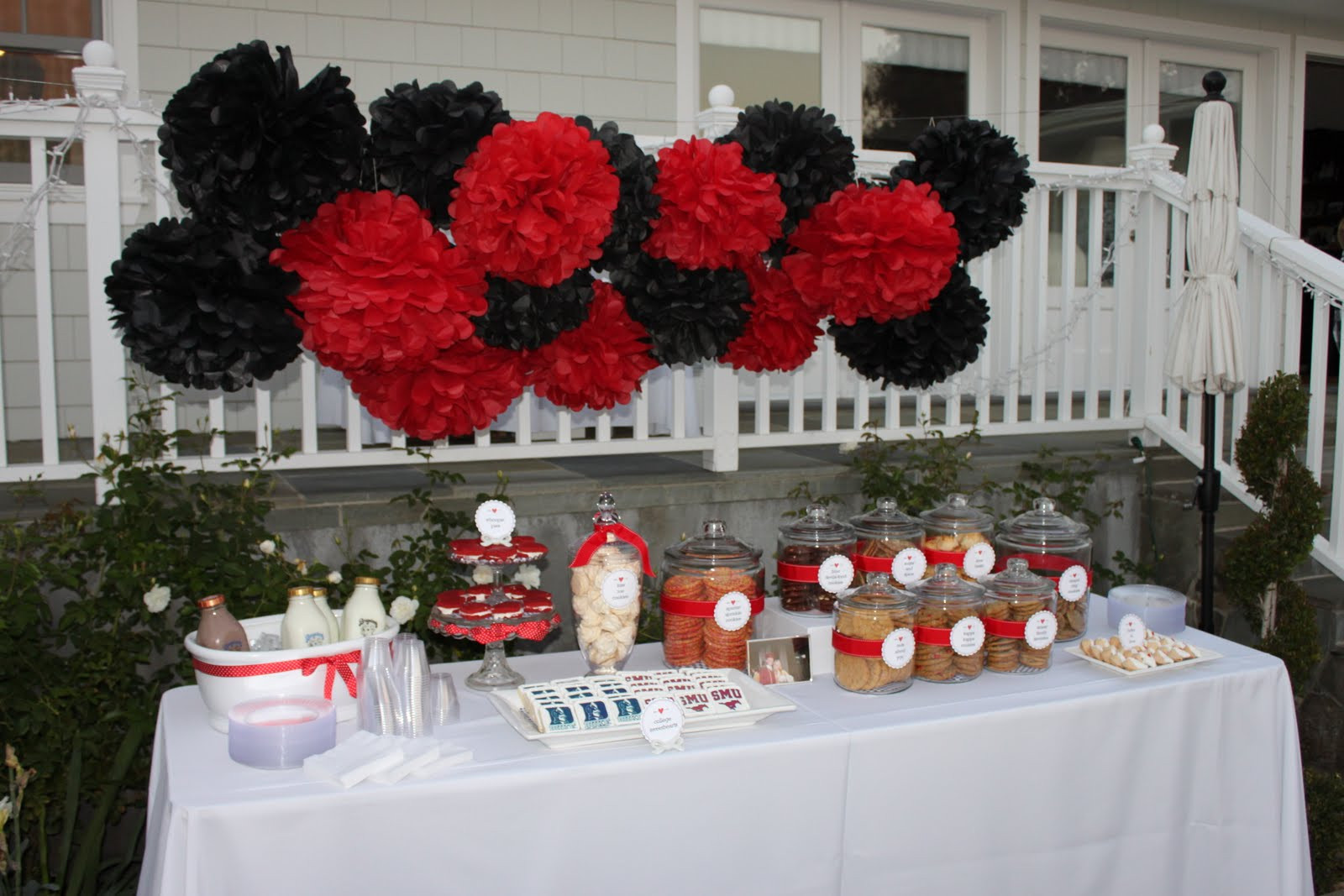 Centerpiece Ideas For Engagement Party
 Nicole s Guide To Style Engagement Party Decor