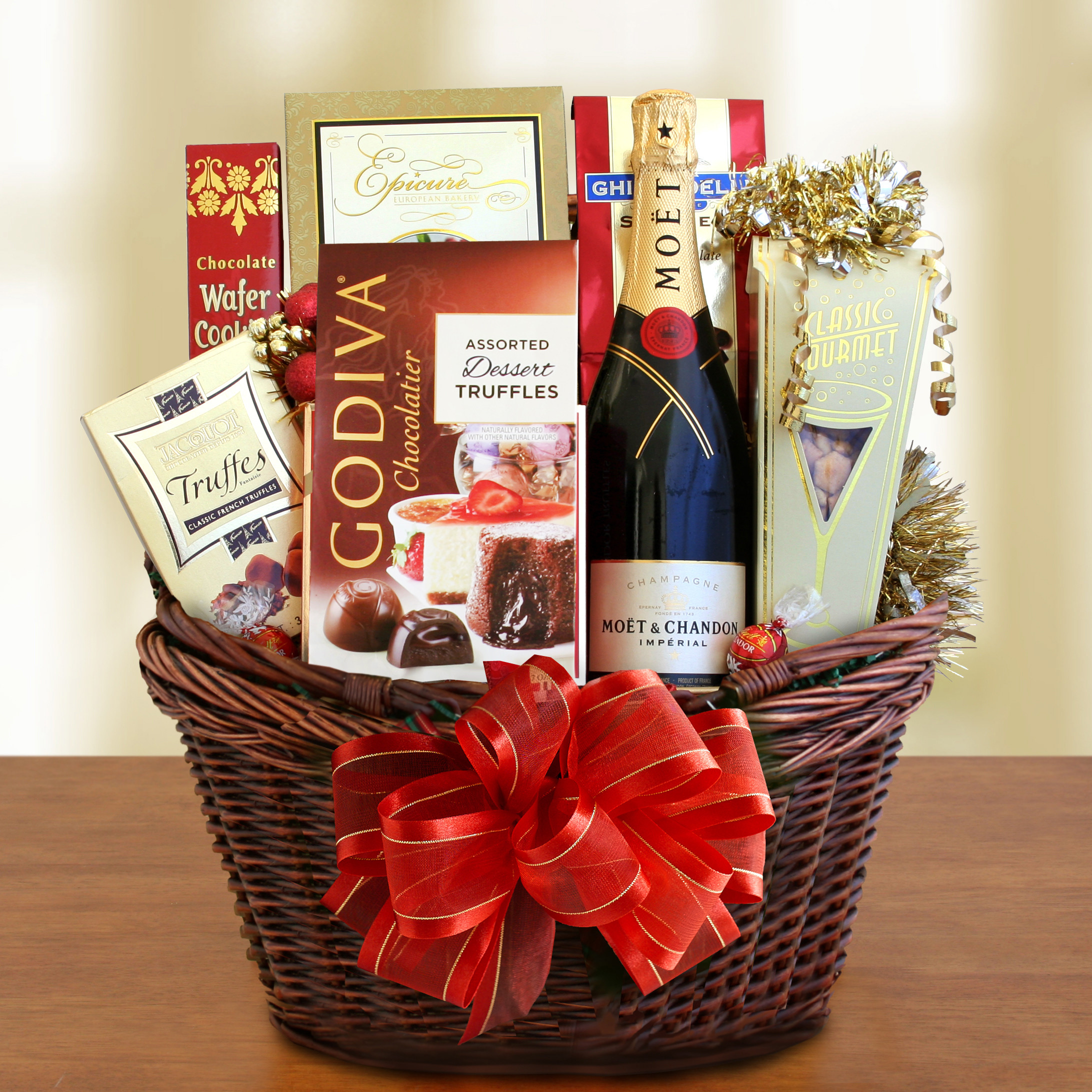 Champagne Gift Basket Ideas
 Classic Moet Champagne and Chocolate Gift Basket – Wine