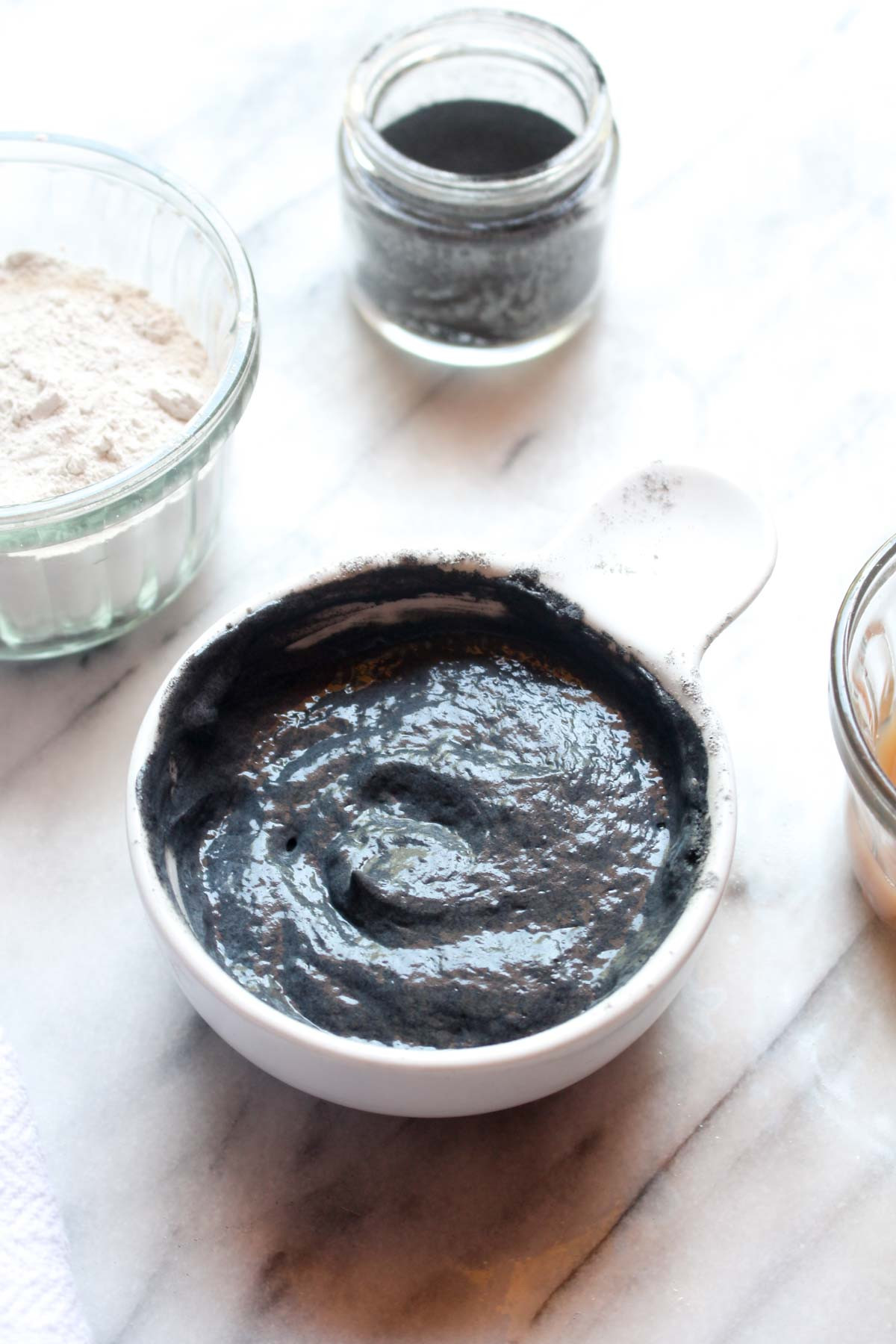 Charcoal Mask DIY
 DIY Detox Charcoal Face Mask Catching Seeds