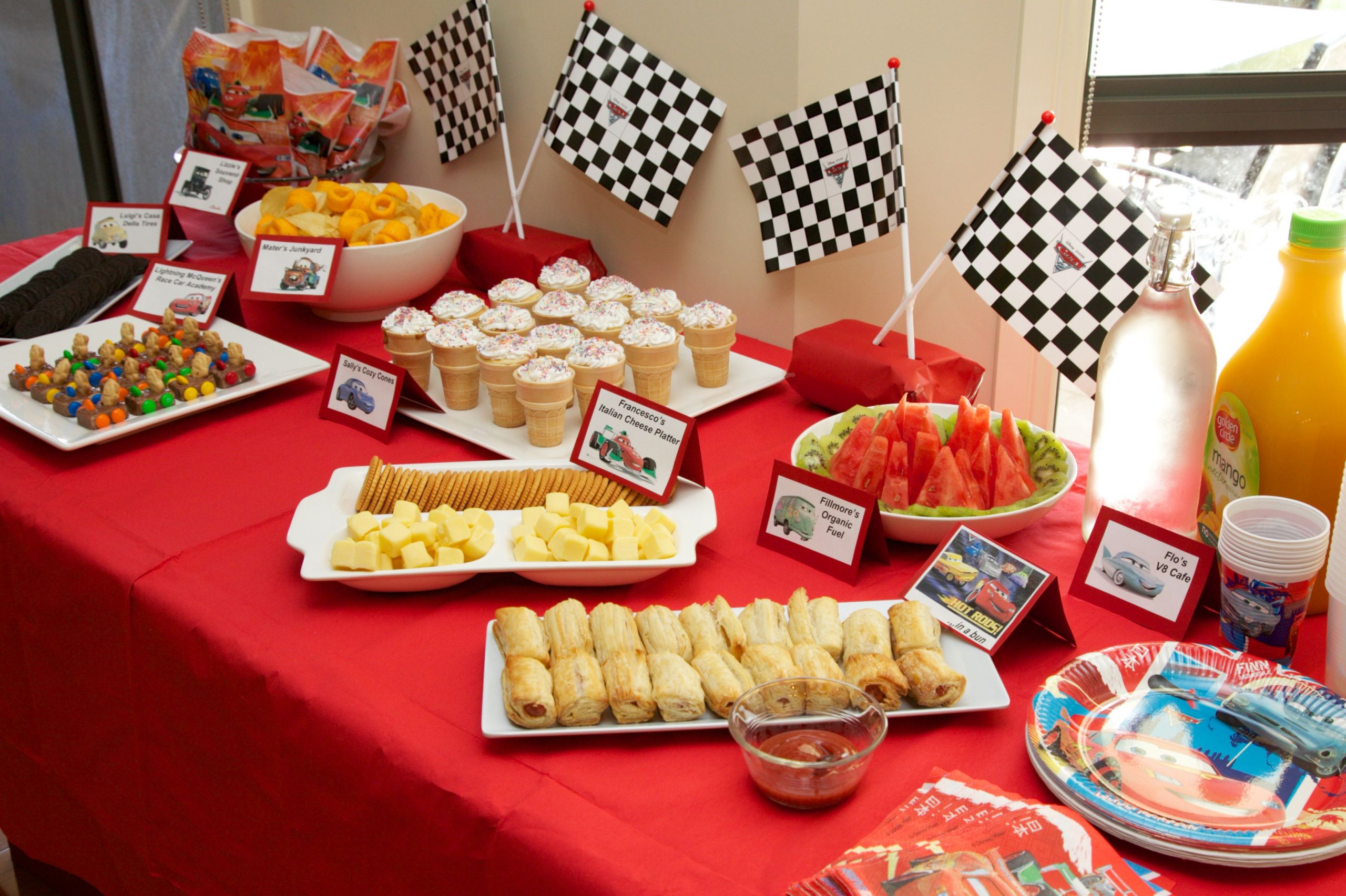 Cheap Food Ideas For Party
 How to throw a BIG kids birthday party on a small bud