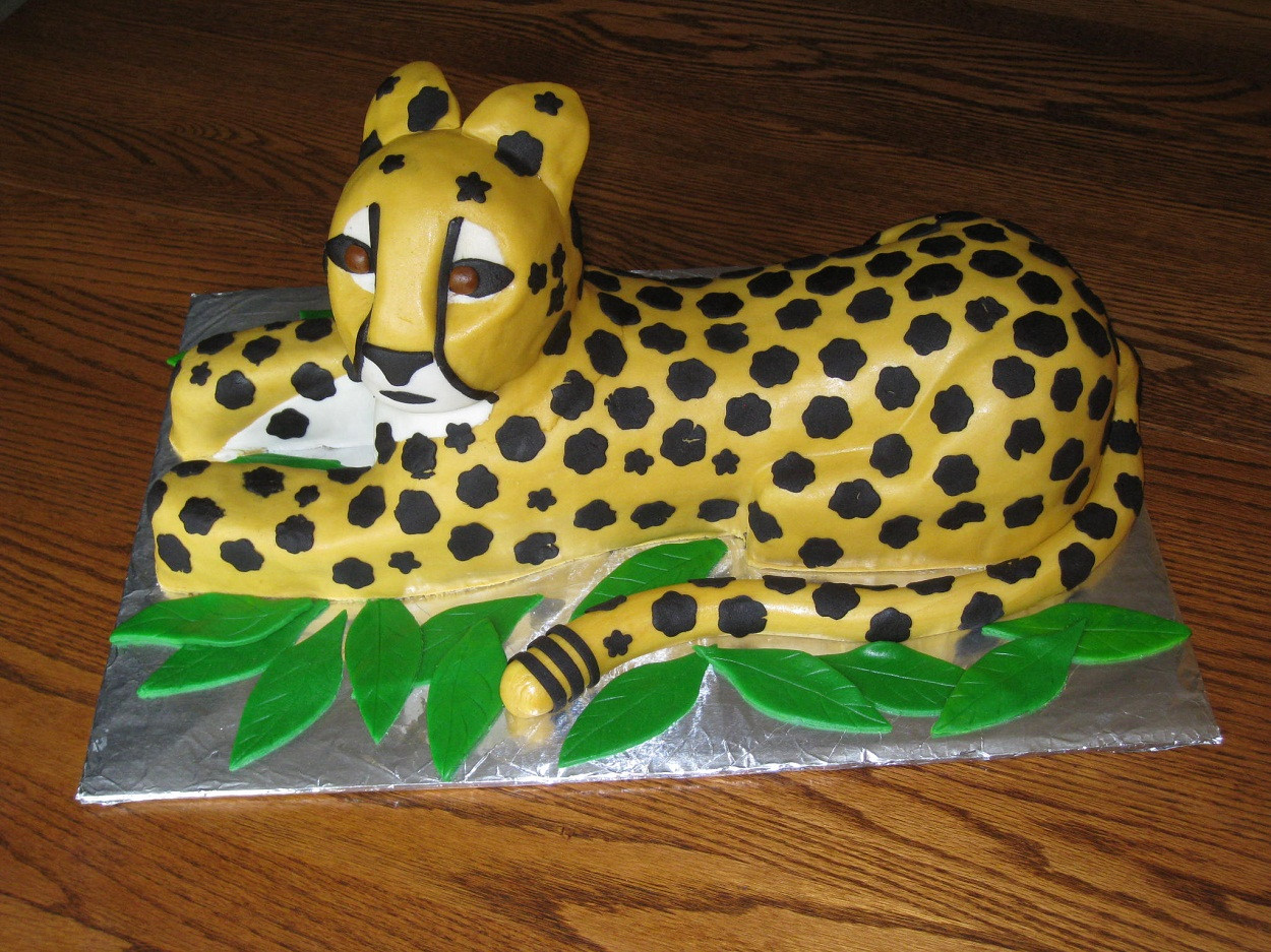 Cheetah Birthday Cake
 Cheetah Cakes – Decoration Ideas