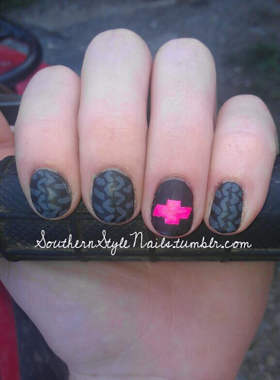 Chevy Nail Designs
 Chevy bowtie and Super Swamper tread offroad Nails