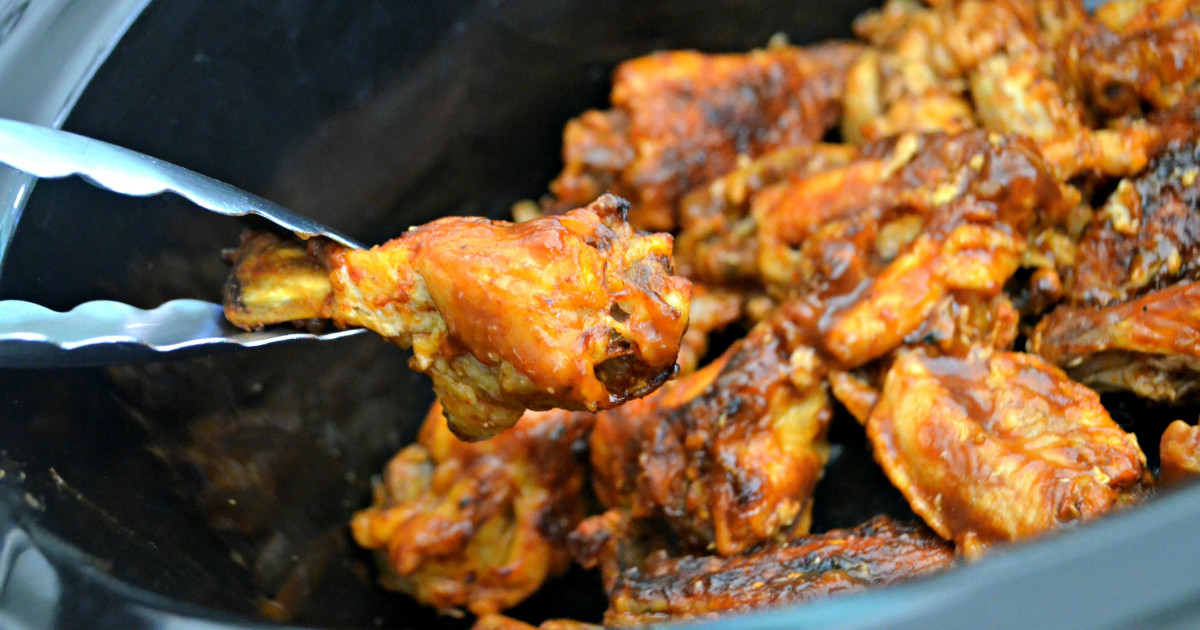 Chicken Wings Slow Cooker Recipes Easy
 Easy Slow Cooker Buffalo BBQ Chicken Wings Hip2Save