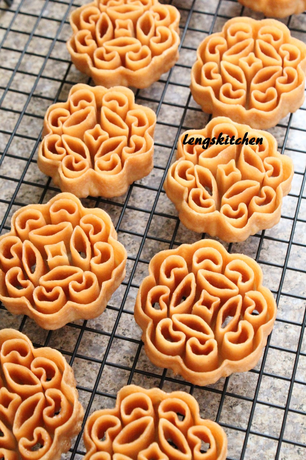 Chinese New Year Cookies Recipes
 Kitchen Chaos Beehive Cookies Kuih Rose 蜂窝饼 Chinese