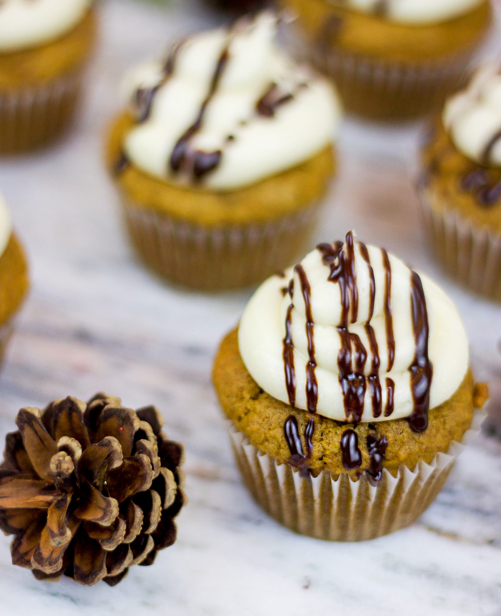 Chocolate Cupcakes With Cream Cheese Filling
 Pumpkin Cupcakes with Chocolate Filling