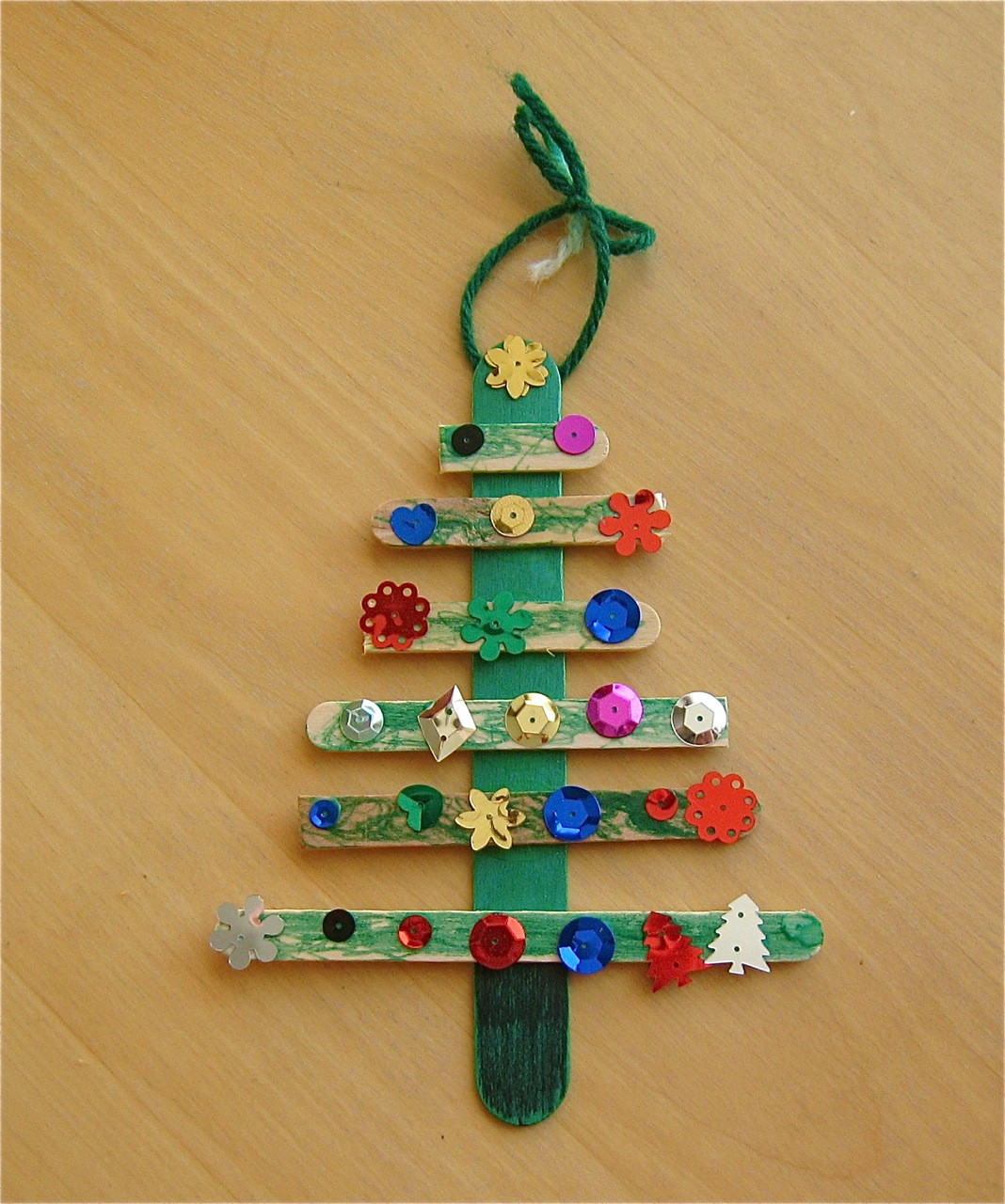 Christmas Crafts For Preschoolers On Pinterest
 Christmas Tree Craft