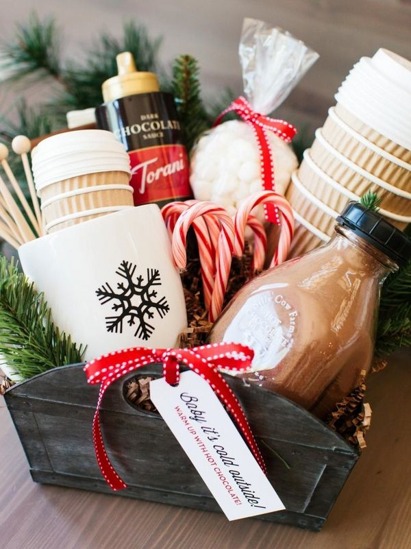 Christmas Gift Baskets Ideas
 Christmas basket ideas – the perfect t for family and