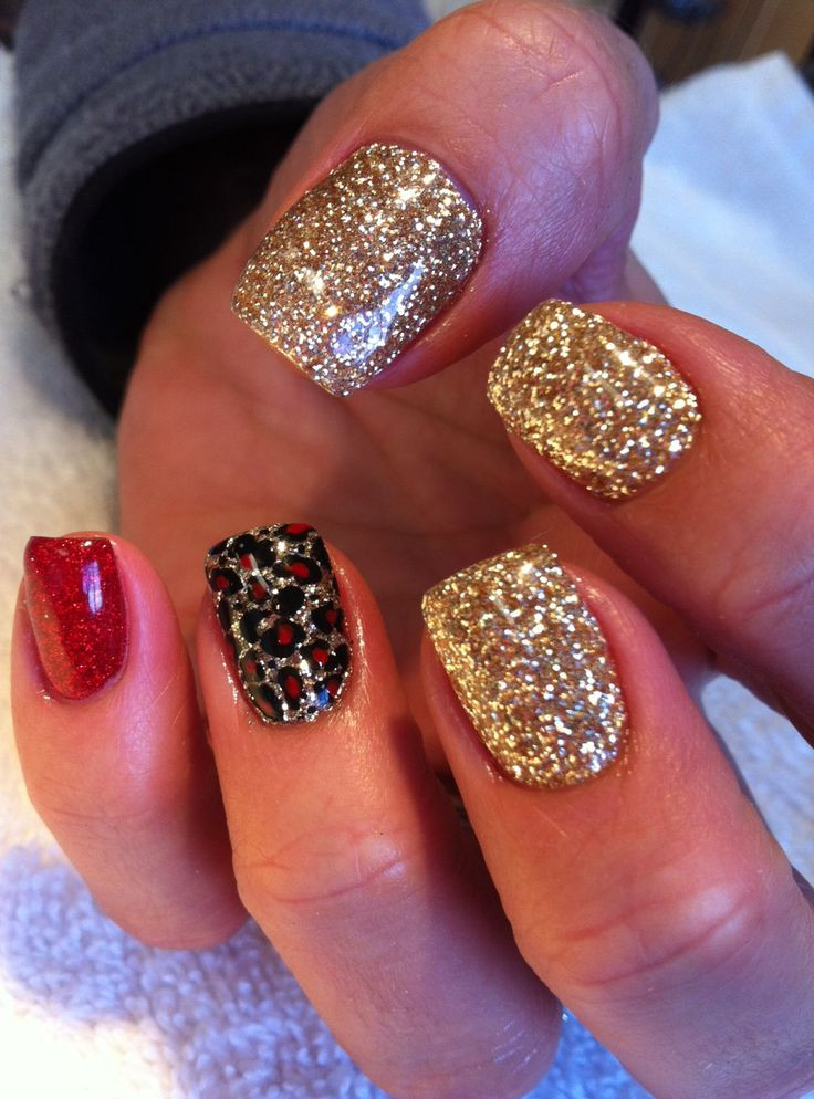 Christmas Glitter Nails
 Holiday glitter nails My Style