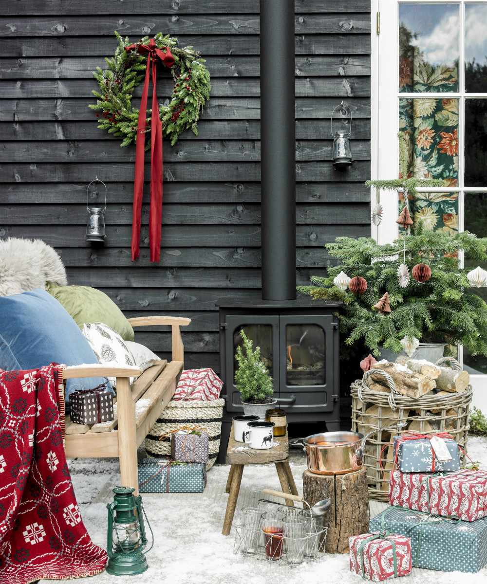 Christmas Ideas For Outside
 Outdoor Christmas decorating ideas
