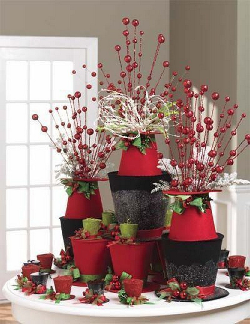 Christmas Party Table Decoration Ideas
 40 Eye Catching Christmas Table Decorations For A Festive