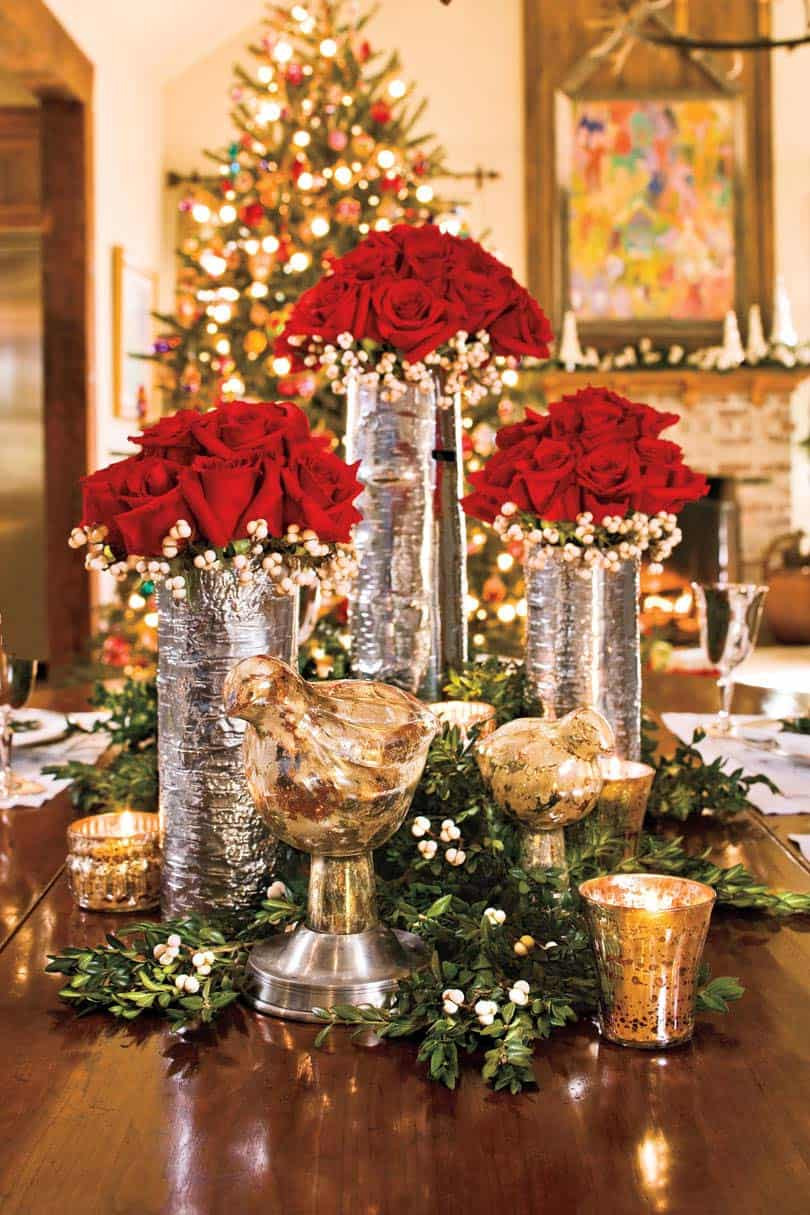 Christmas Table Centerpieces
 25 Absolutely Gorgeous Centerpiece Ideas For Your