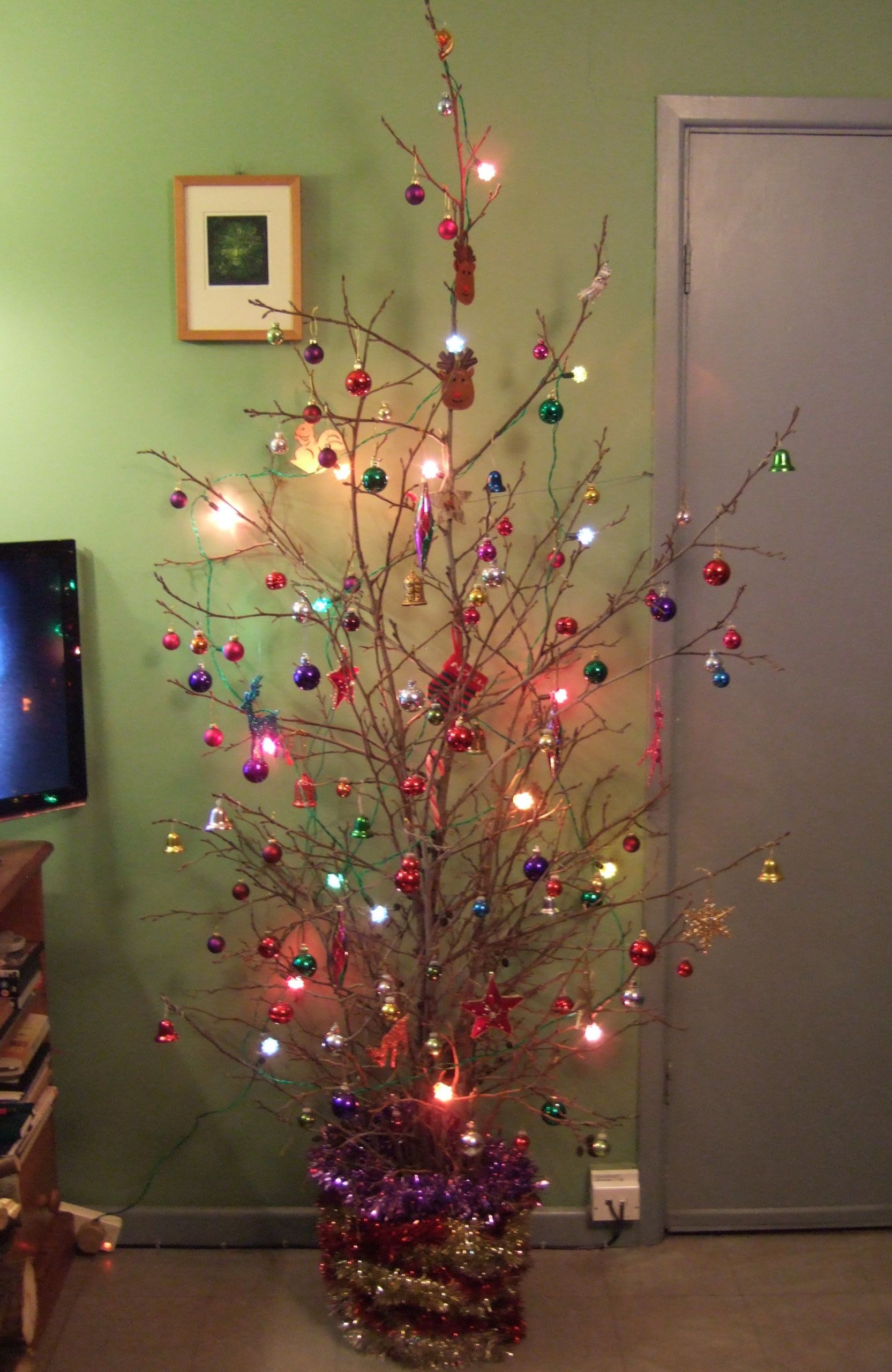 Christmas Trees DIY
 Our DIY Christmas tree 2014