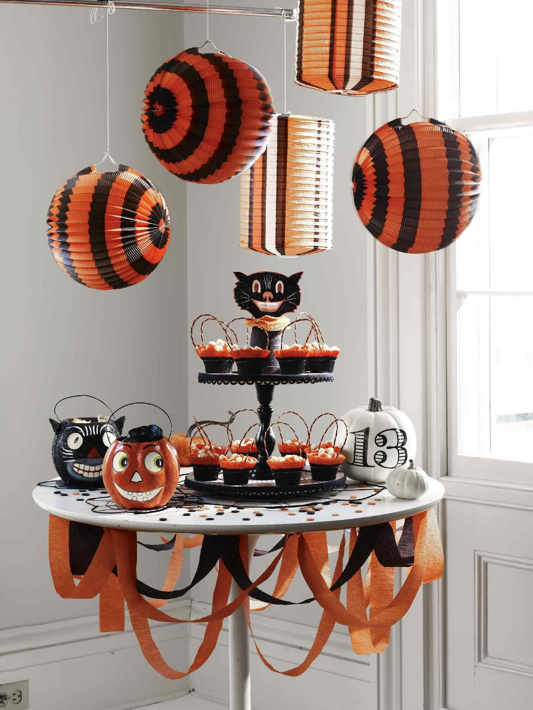 Classic Halloween Party Ideas
 Halloween With images