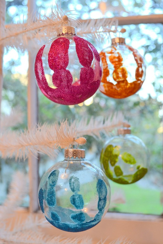 Clear Christmas Ornaments Craft Ideas
 20 Awesome Handprint Christmas Ornaments Ideas MagMent