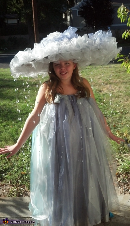 Cloud Costume DIY
 Rain Cloud Costume