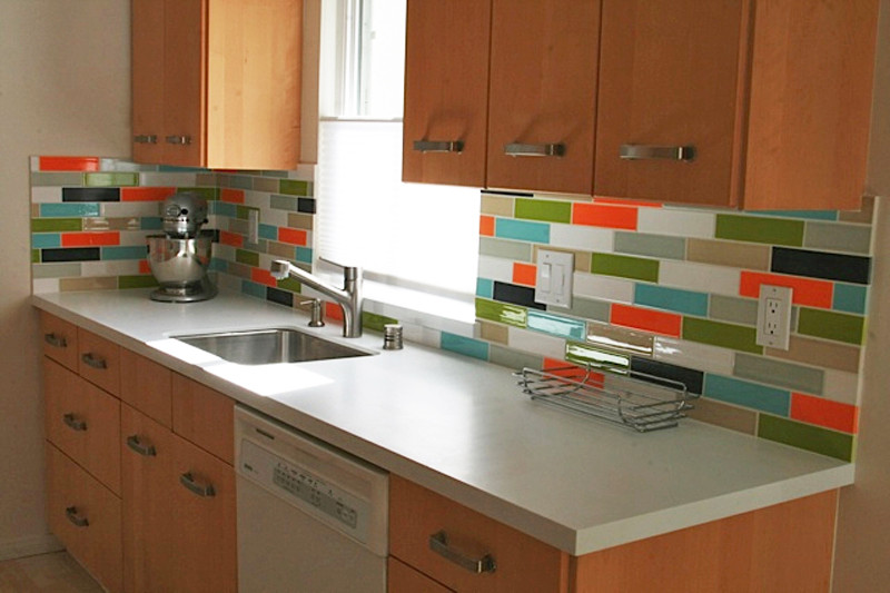 Colorful Kitchen Backsplash
 Colorful Backsplash Tiles for Kitchens – HomesFeed