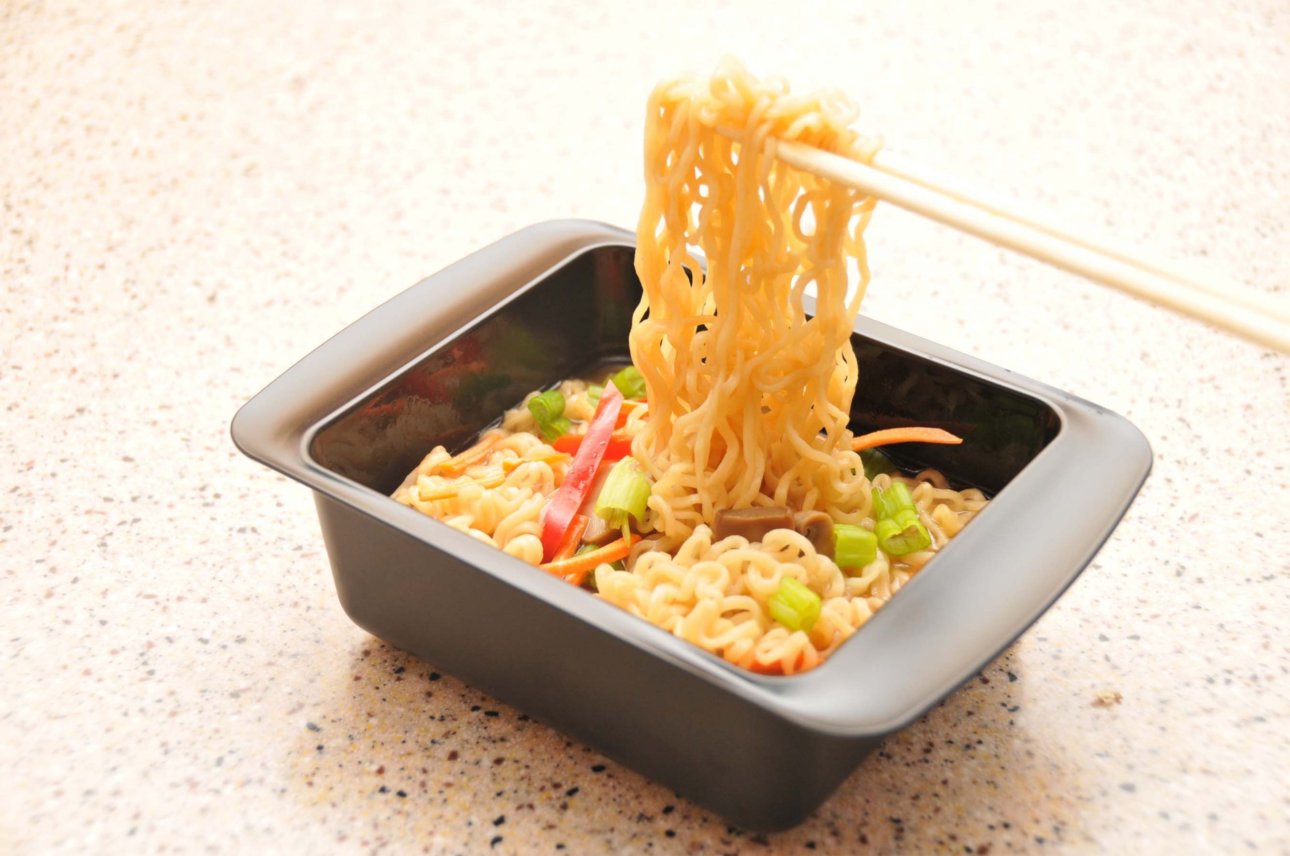 Cook Ramen Noodles In Microwave
 Rapid Ramen Cooker Debuts at 2013 International Home