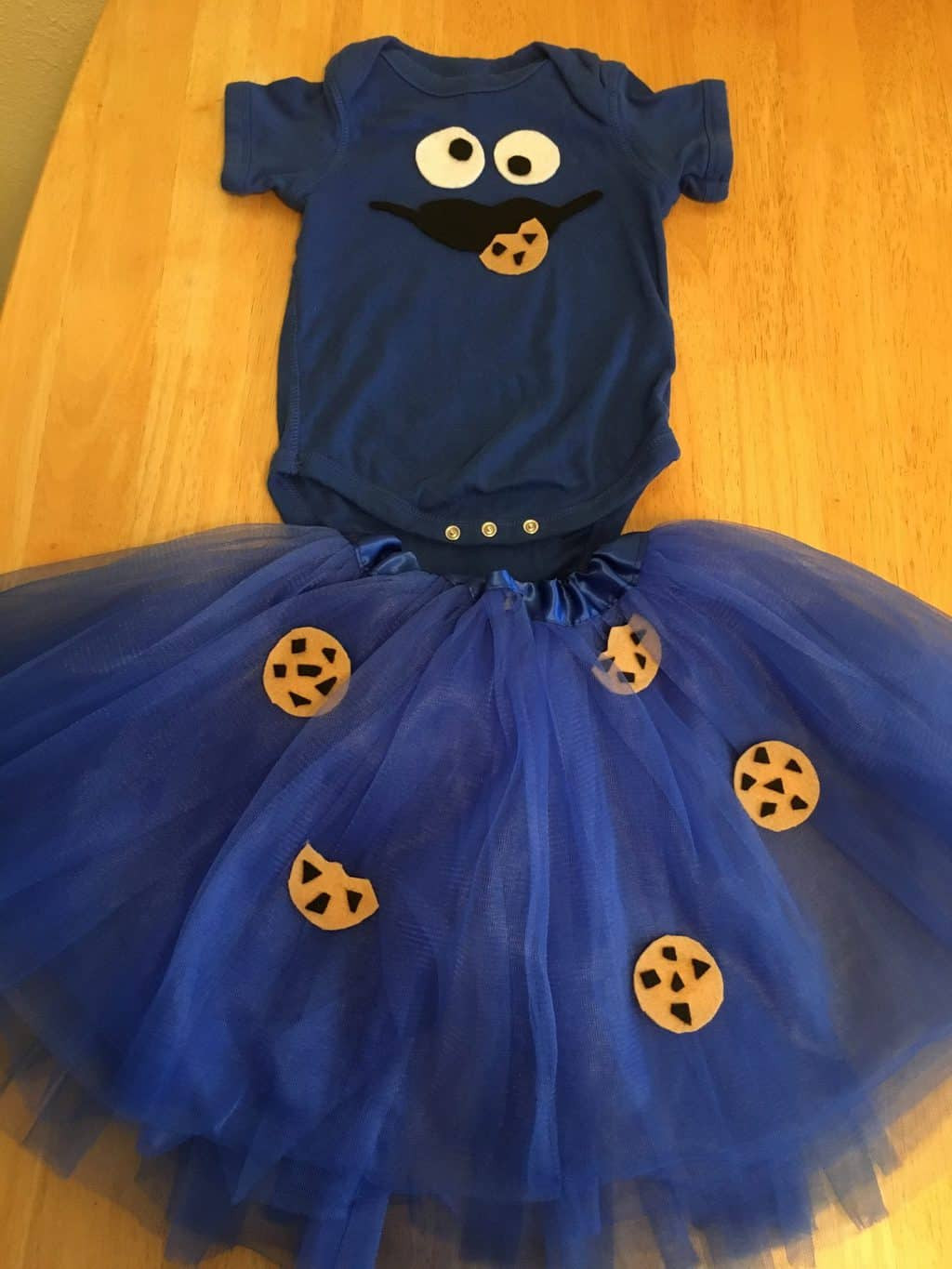 Cookie Monster Costume DIY
 DIY Cookie Monster costume for kids Diary of a So Cal mama