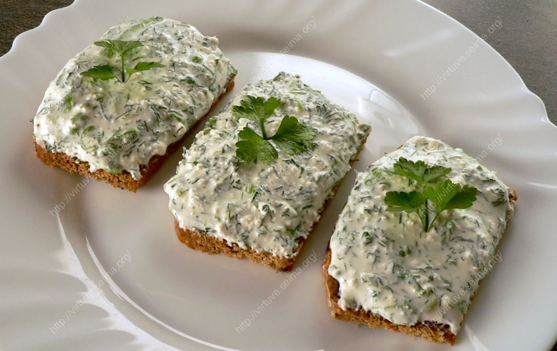 Cottage Cheese Sandwiches
 Sandwiches with cottage cheese and greens Family kitchen