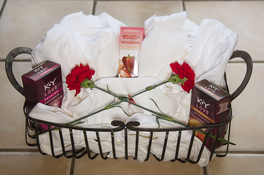 Couple Gift Basket Ideas
 Romantic Valentine s Day Couple s Massage Gift Basket