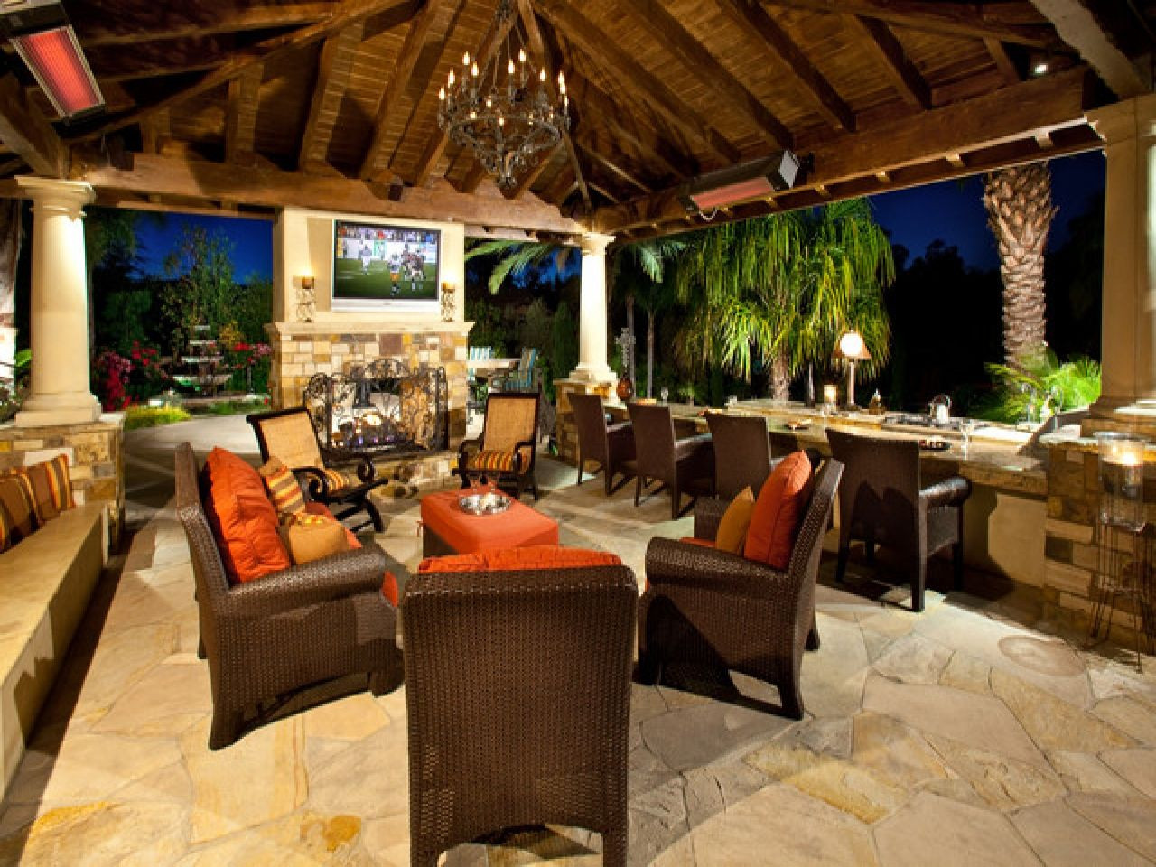 Covered Outdoor Kitchen Plans
 Luxury Outdoor Kitchens
