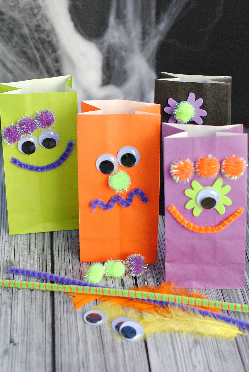 Crafts For Kids Party
 Easy & Fun Halloween School Party Ideas – Fun Squared