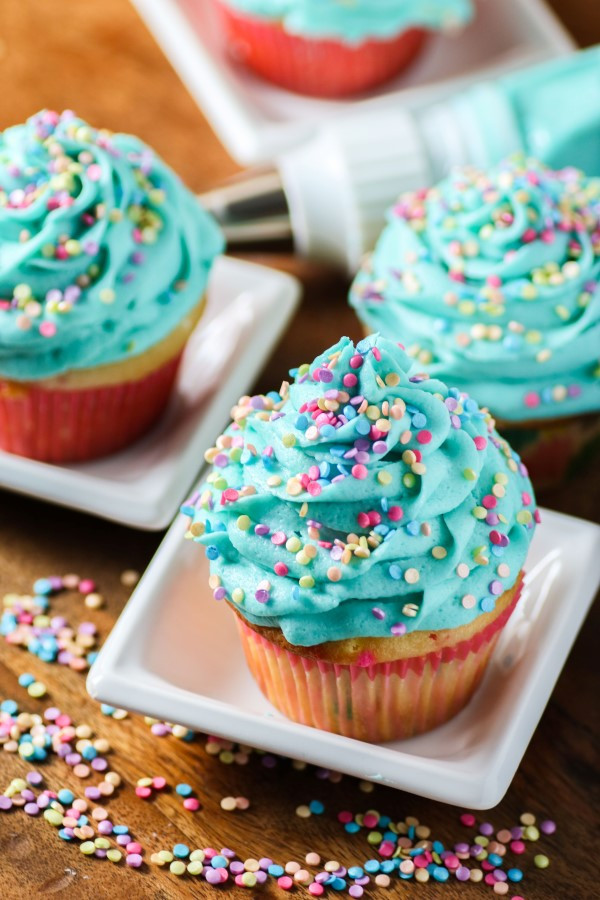 Cupcake Ideas For Birthday
 Rainbow Unicorn Sprinkle Desserts Sure to Make You Happy