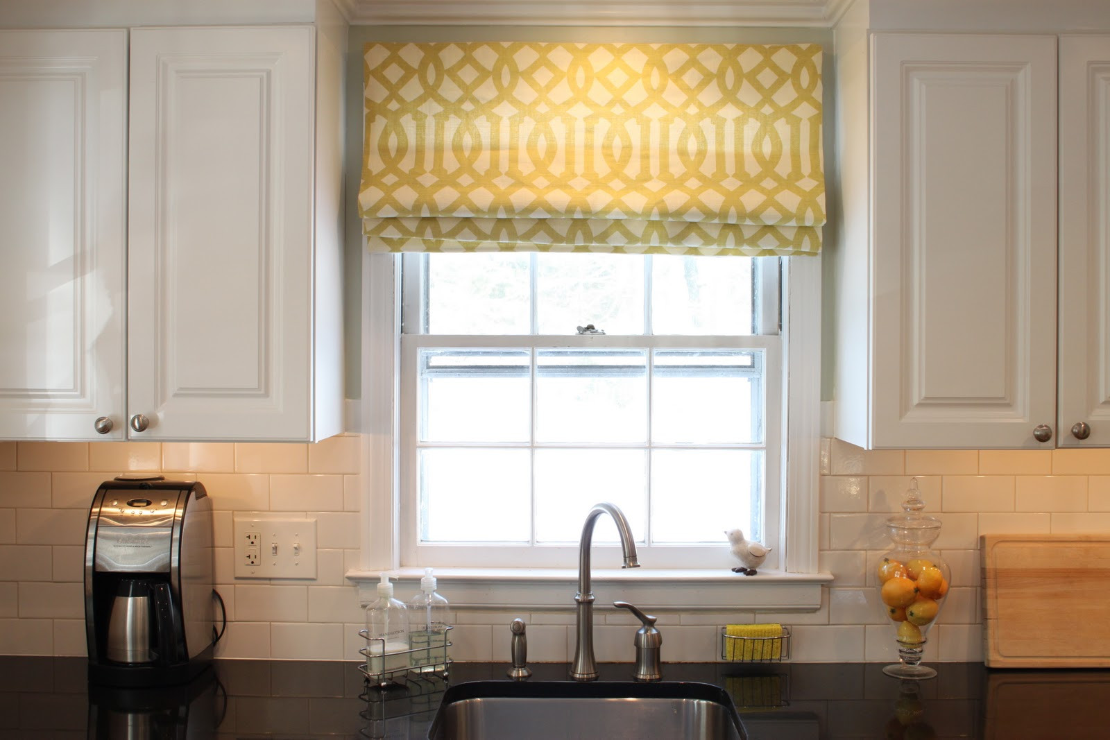 Curtain Kitchen Window
 Here Are Some Ideas For Your Kitchen Window Treatments