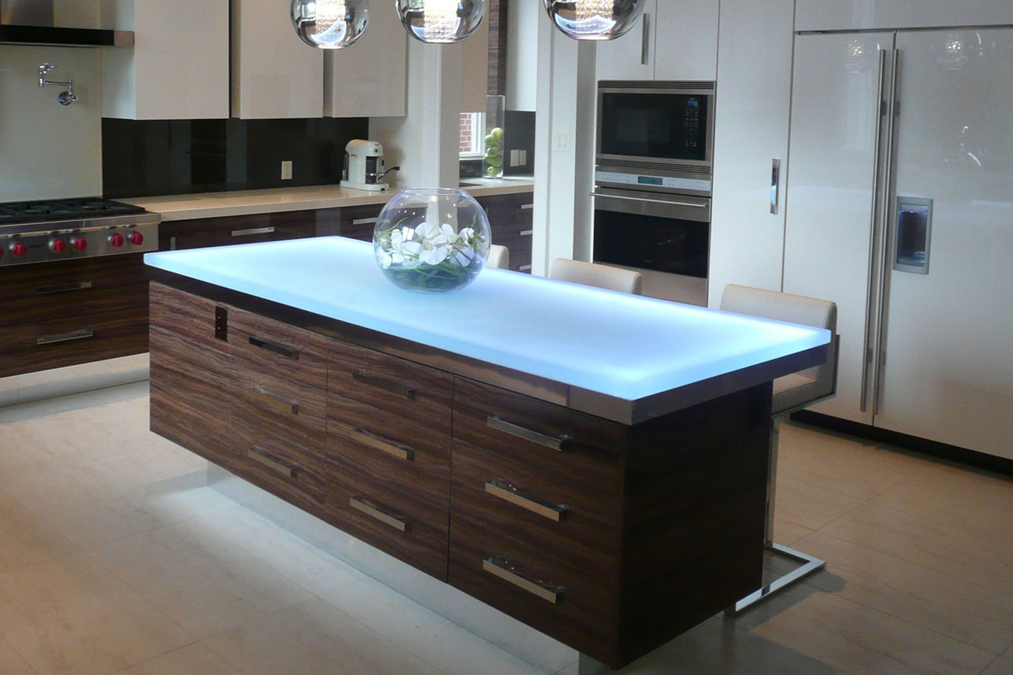 Custom Kitchen Counter
 Add a Unique Touch with Custom Glass Table Tops CGD