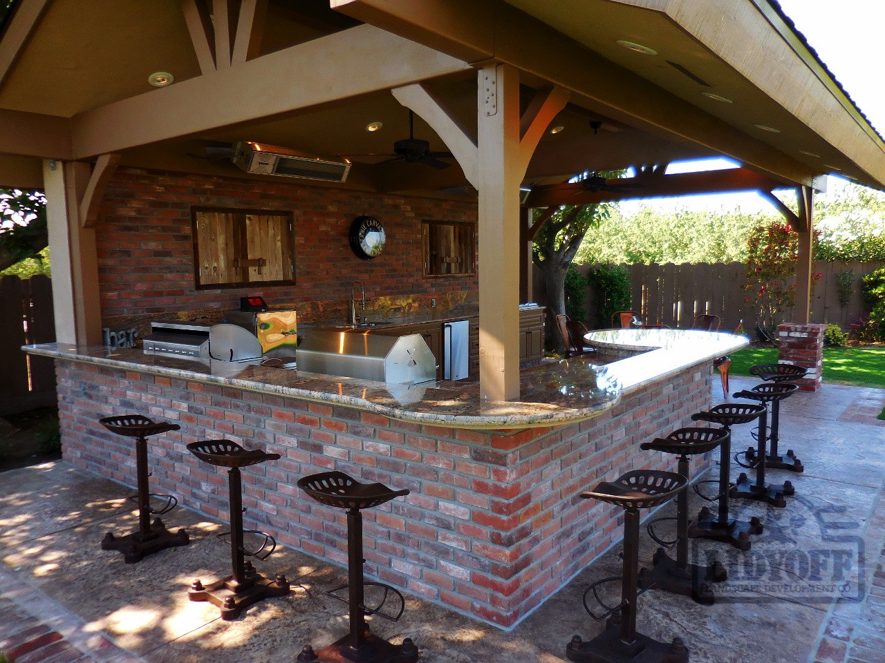 Custom Outdoor Kitchens
 Outdoor Kitchens