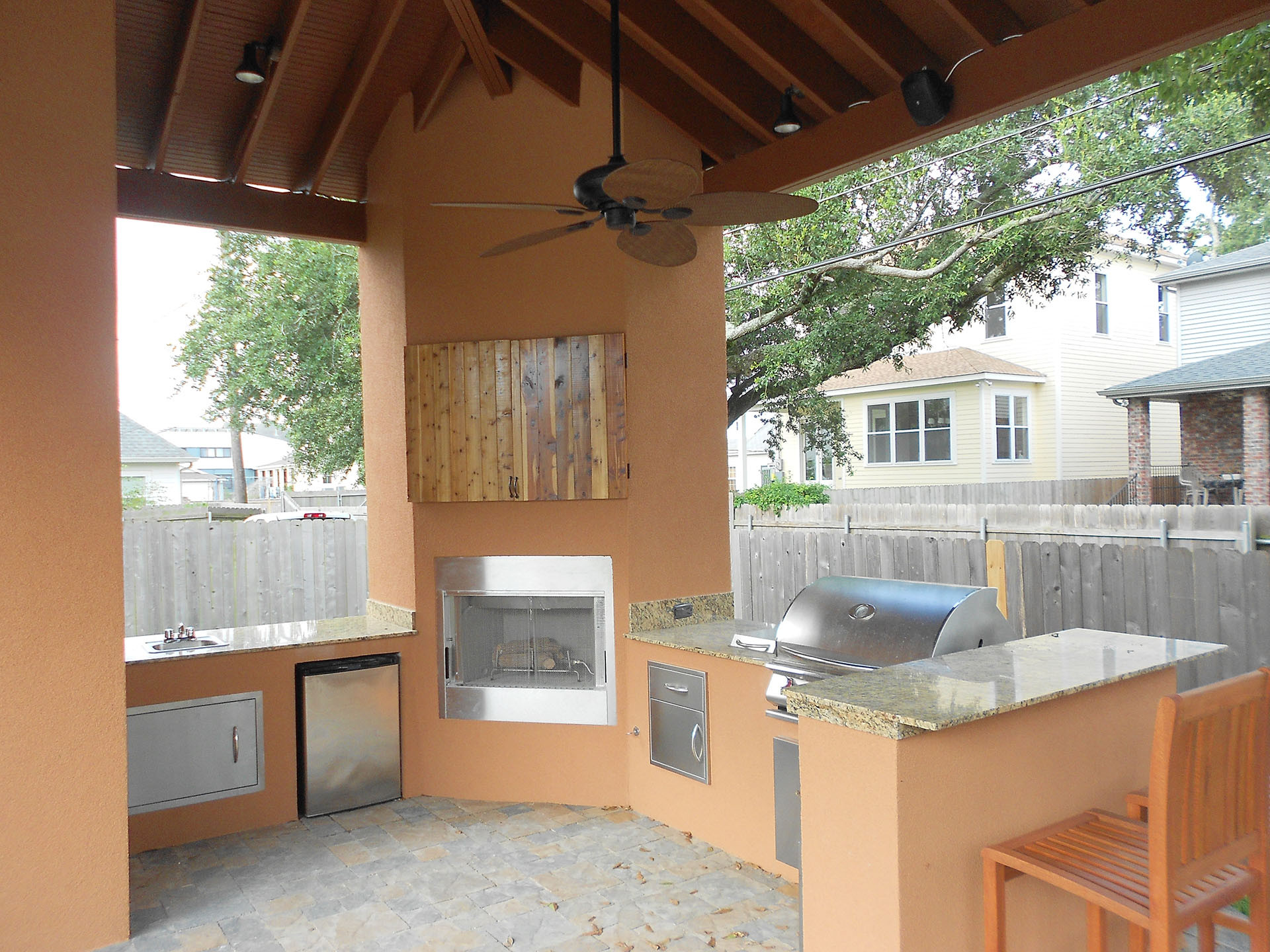 Custom Outdoor Kitchens
 New Orleans Outdoor Kitchens Contractor