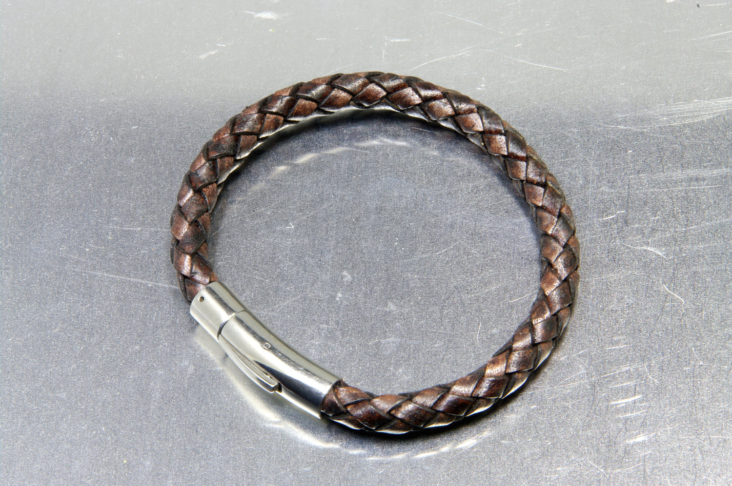 Customized Leather Bracelets
 Custom Engraved Leather Bracelet with Personalized Stainless