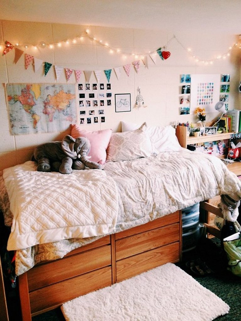 Cute Dorm Decorations DIY
 Cute and Cheap Ways to Decorate Your College Dorm Room