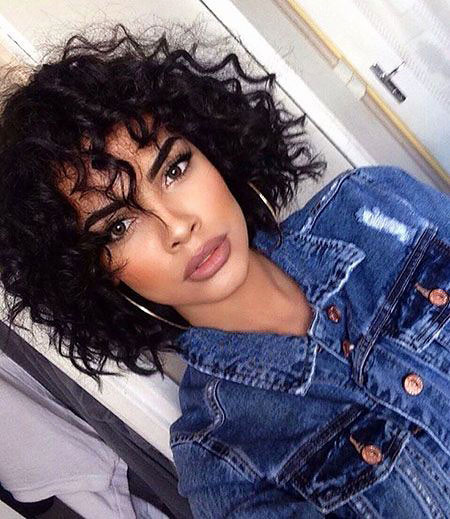 Cute Girl Hairstyles Instagram
 30 Cute Short Curly Haircuts 2018